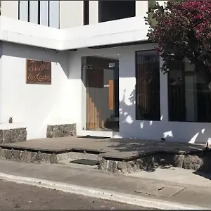Albergue Cactus, Puerto Baquerizo Moreno